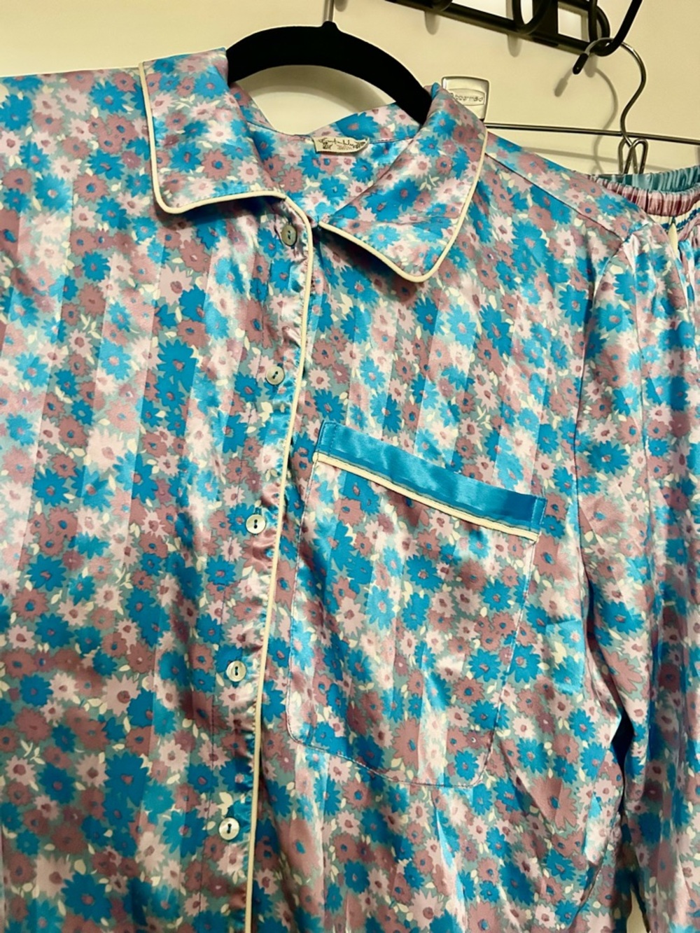 EUC Free people pillow talk Floral Blue & Pink Satin Sleep Shirt and Shorts Set - Picture 6 of 8
